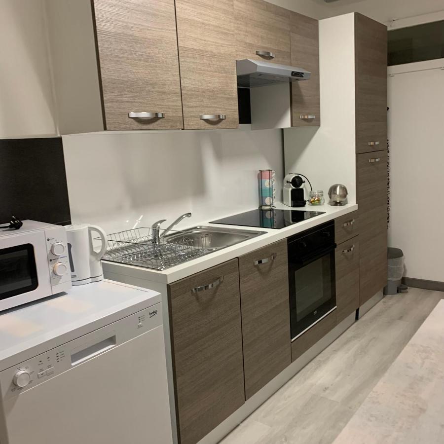 Appartement 4 Personnes Emplacement Ideal Proche Des 24H Et Gare Le Mans Exterior photo