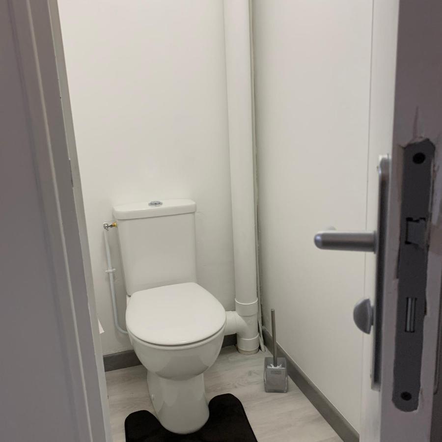 Appartement 4 Personnes Emplacement Ideal Proche Des 24H Et Gare Le Mans Exterior photo