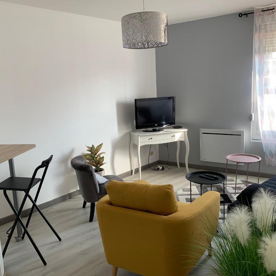 Appartement 4 Personnes Emplacement Ideal Proche Des 24H Et Gare Le Mans Exterior photo