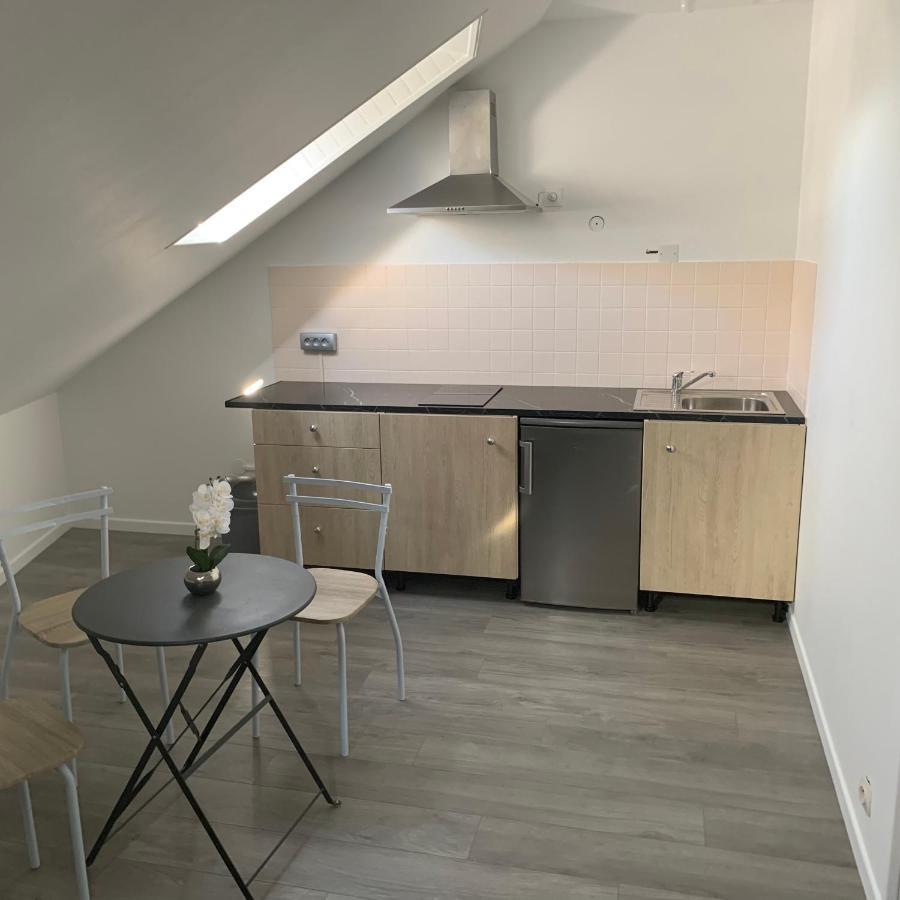Appartement 4 Personnes Emplacement Ideal Proche Des 24H Et Gare Le Mans Exterior photo