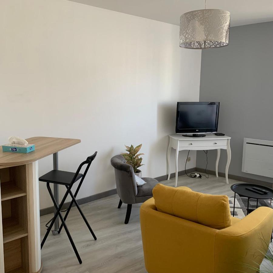 Appartement 4 Personnes Emplacement Ideal Proche Des 24H Et Gare Le Mans Exterior photo
