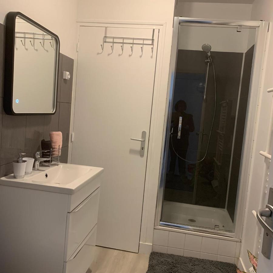 Appartement 4 Personnes Emplacement Ideal Proche Des 24H Et Gare Le Mans Exterior photo